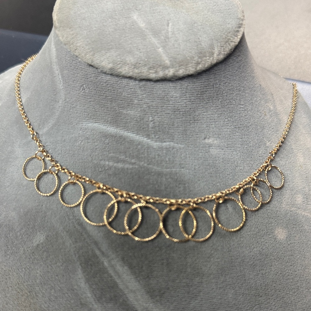 Elegant Gold Circle Necklace